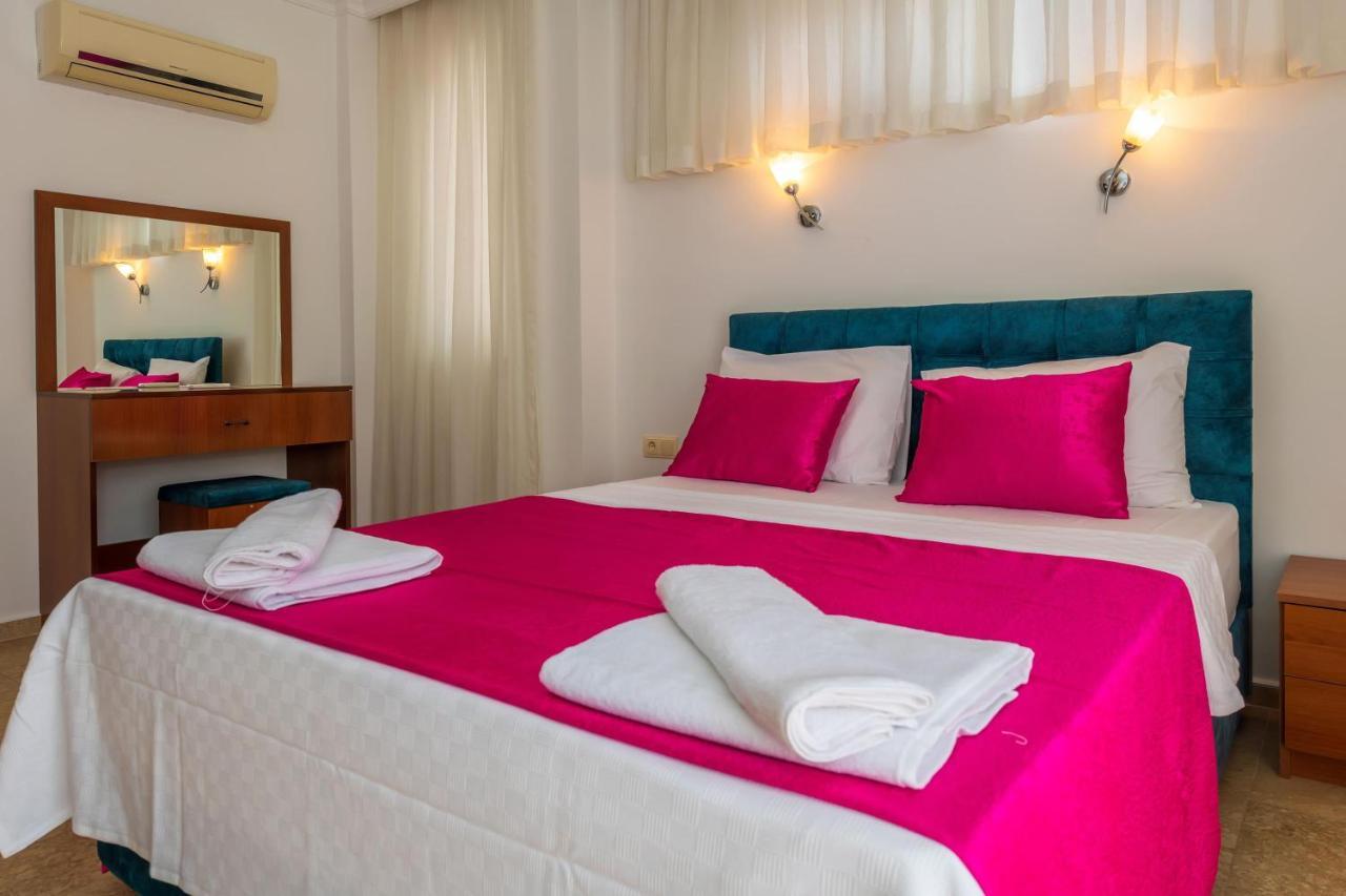 Villa Yasam Park - Luxury 8 Person - Fethiye Calis Beach 90Mt Esterno foto