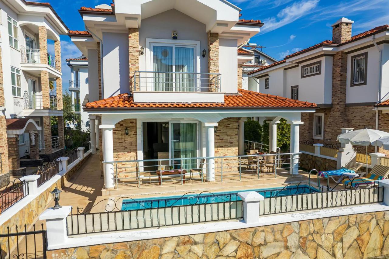 Villa Yasam Park - Luxury 8 Person - Fethiye Calis Beach 90Mt Esterno foto